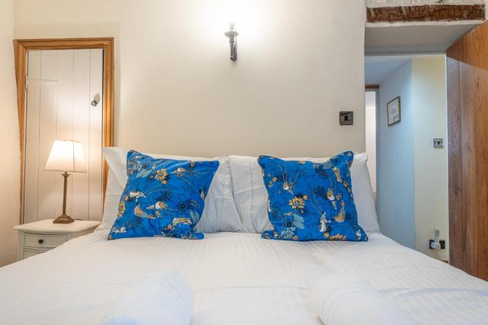 eilmers cottage lovely 4bd in malmesbury