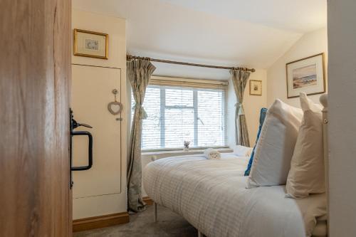 eilmers cottage lovely 4bd in malmesbury