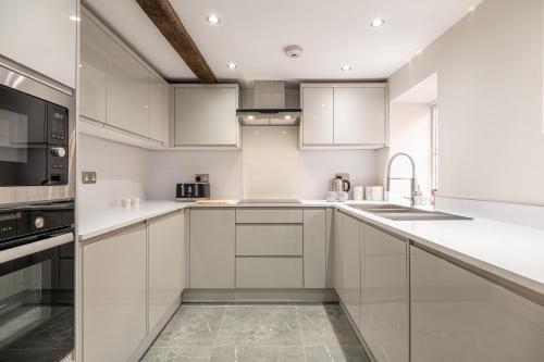eilmers cottage lovely 4bd in malmesbury