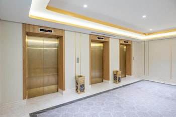 Makarem Haram View Suites - Madinah,,5 star
