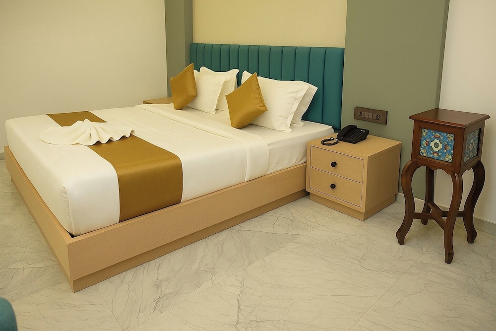 stayguru hotel kutch elegance