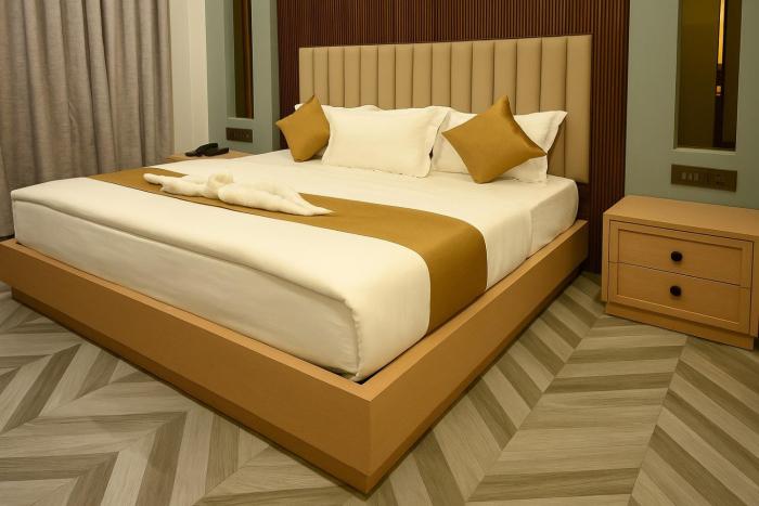 stayguru hotel kutch elegance