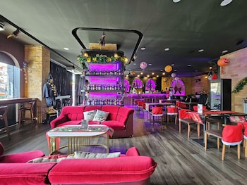 Oscar Palace Hotel & Wellness Center,,2 star