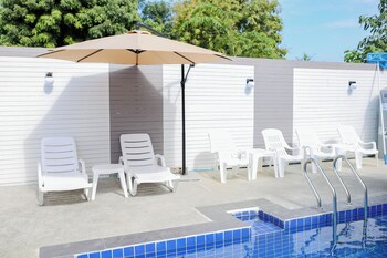 R2 Bed And Pool Kanchanaburi,,3 star