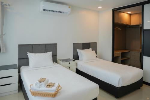 r2 bed and pool kanchanaburi