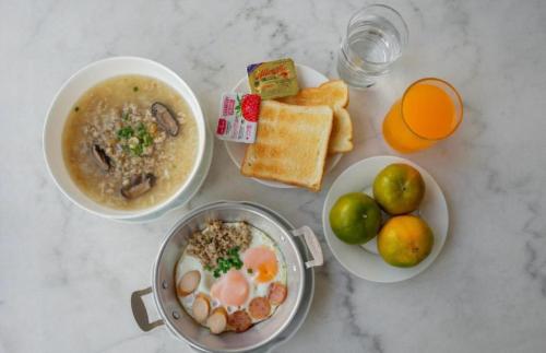 r2 bed and pool kanchanaburi