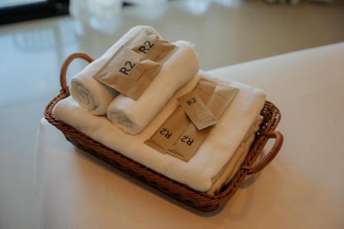 r2 bed and pool kanchanaburi