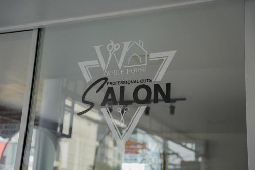 r2 bed and pool kanchanaburi