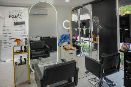 r2 bed and pool kanchanaburi