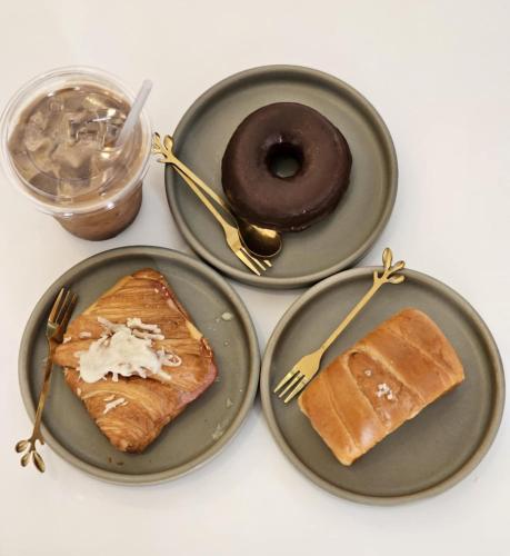 r2 bed and pool kanchanaburi