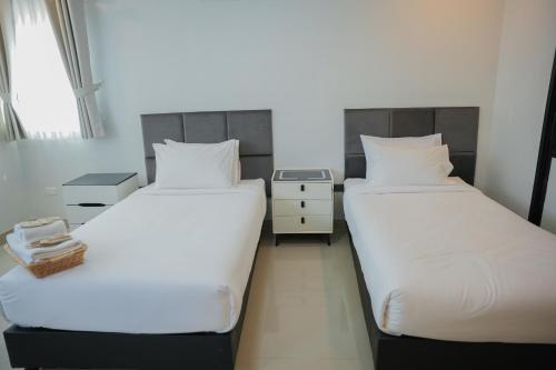 r2 bed and pool kanchanaburi