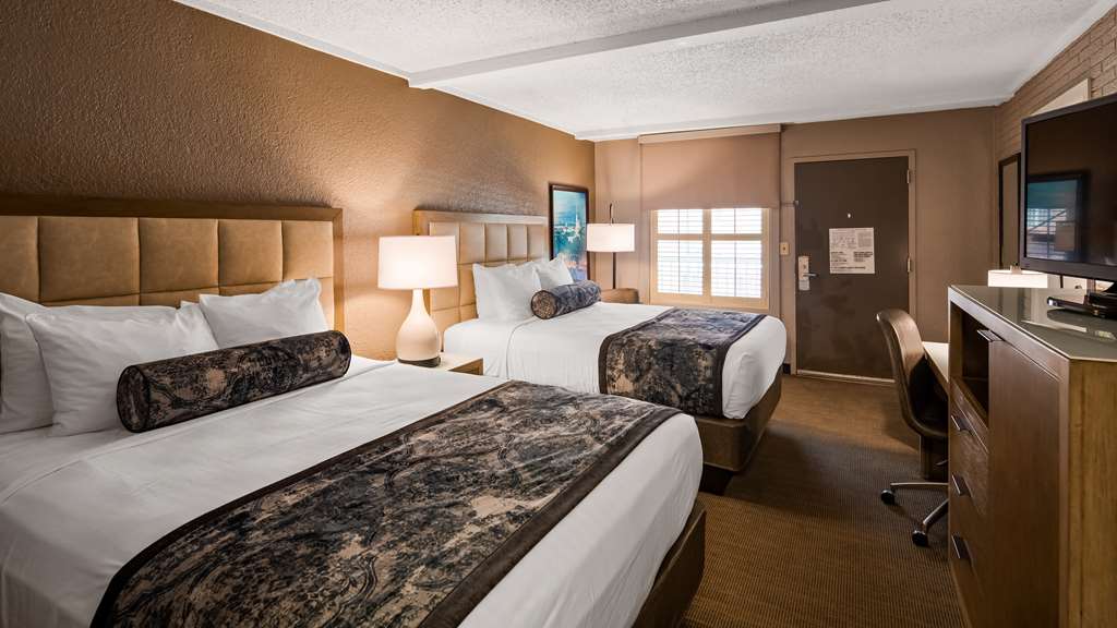 best western savannah historic district