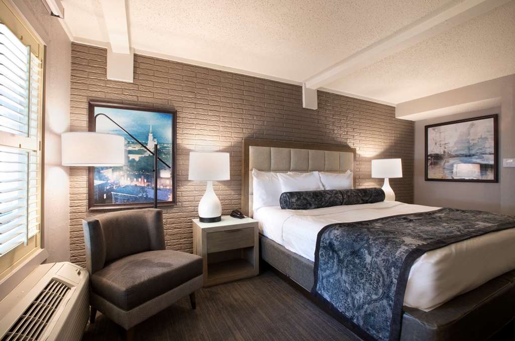 best western savannah historic district