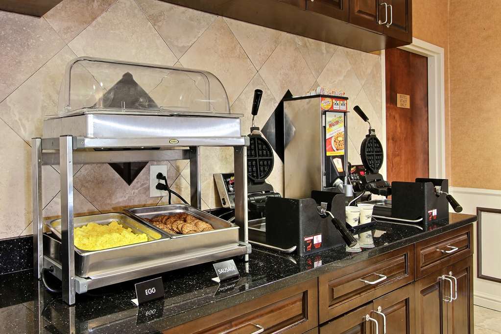 best western savannah historic district