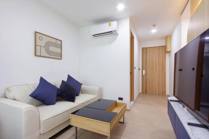 aquila hotel bangkok