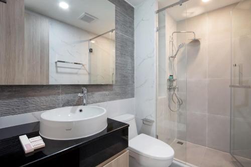 aquila hotel bangkok