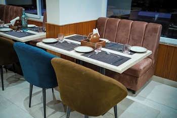 uno premium dalhousie