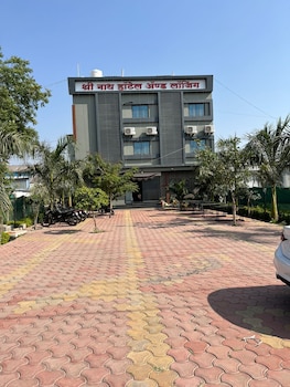 Shri Nath Hotel And Lodging,,3 star