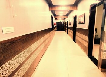 hotel pragati heights