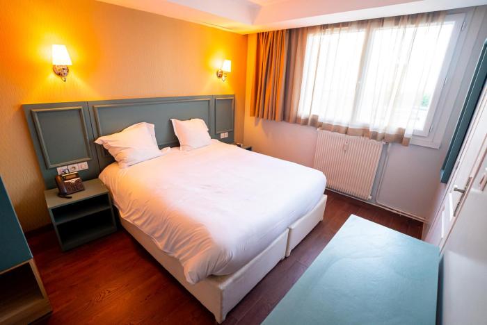 breeze hotel