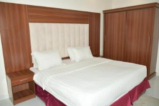al taj towers hotel apartments