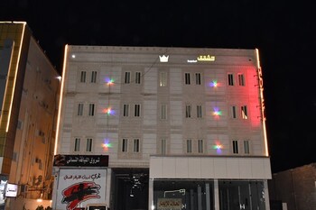 al taj towers hotel apartments