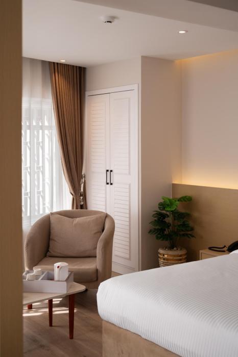elegance grand city hotel