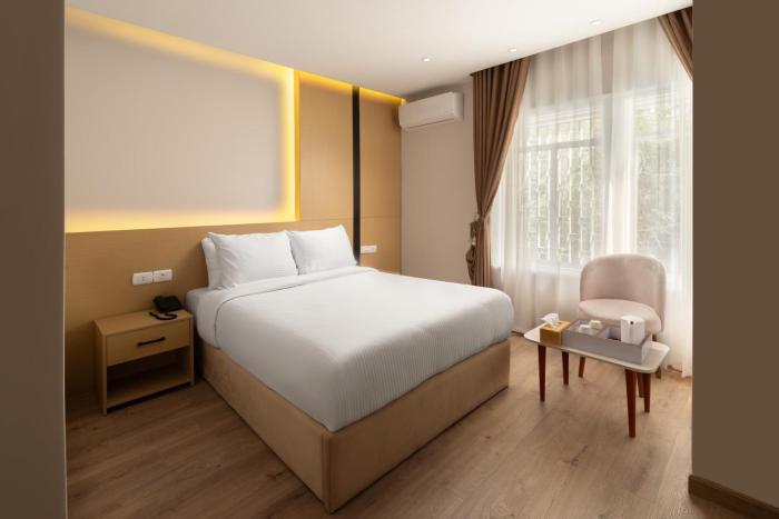 elegance grand city hotel