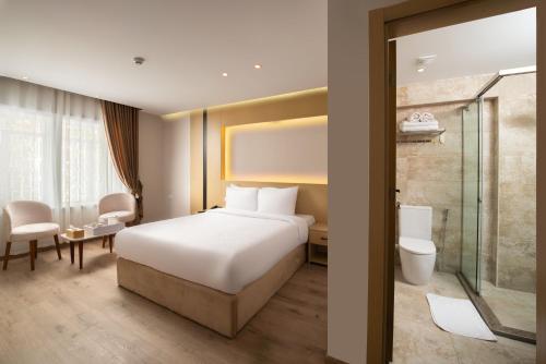 elegance grand city hotel