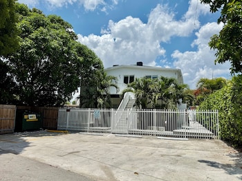 renzzi villas