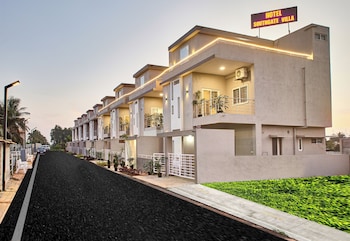 Southgate Villa,,2 star