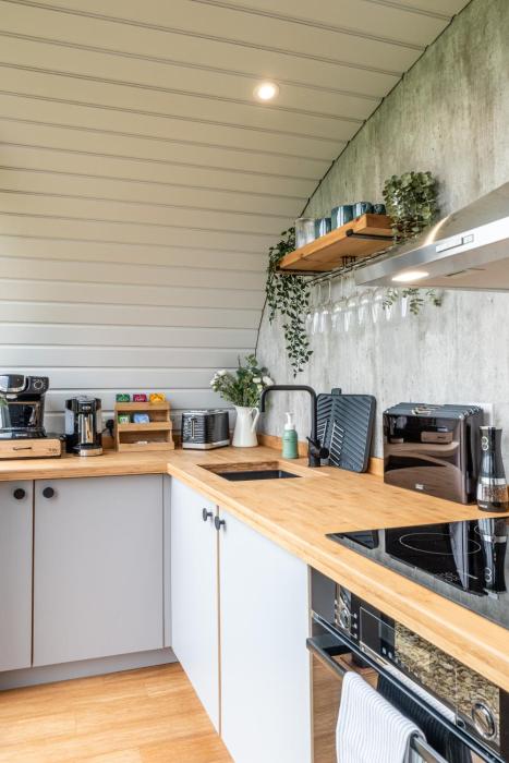 sustainable pod on old chalford farm