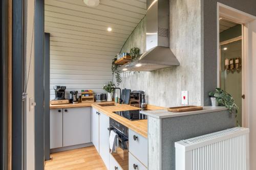 sustainable pod on old chalford farm