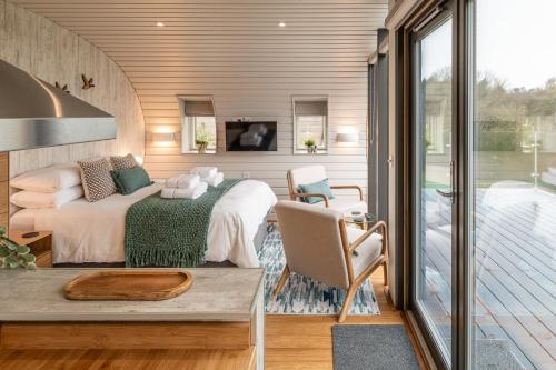 sustainable pod on old chalford farm