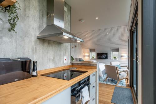 sustainable pod on old chalford farm