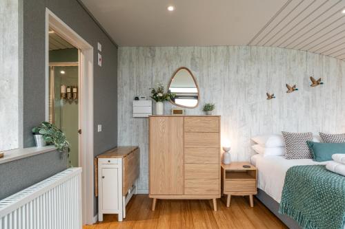 sustainable pod on old chalford farm