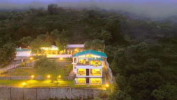 par x villa sukoon 3bhk valley view