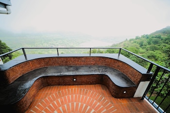 par x villa sukoon 3bhk valley view