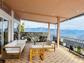 the ridge house a villa community