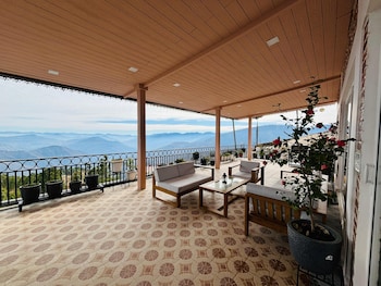 the ridge house a villa community