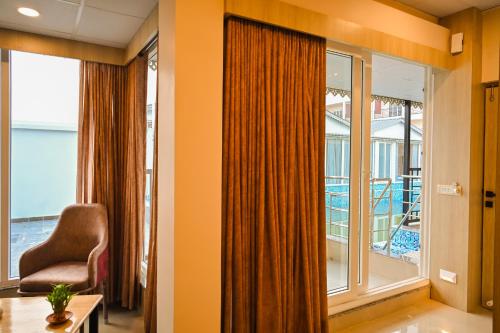 hotel m plaza mandarmani