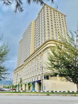 Champs Elysees Homestay By Landmark,,4 star