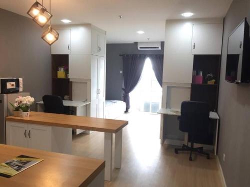 champs elysees homestay by landmark