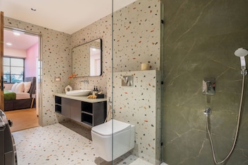 elivaas kamerios brisa 1bhk with jacuzzi