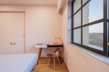 elivaas kamerios brisa 1bhk with jacuzzi