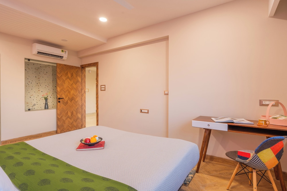 elivaas kamerios brisa 1bhk with jacuzzi