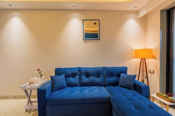 elivaas kamerios brisa 1bhk with jacuzzi