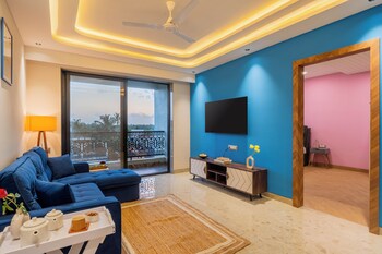 elivaas kamerios brisa 1bhk with jacuzzi