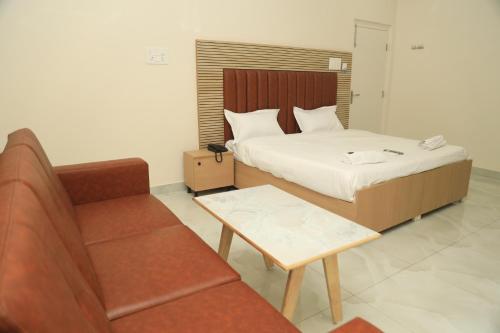 Varrahi Exotica,,3 star