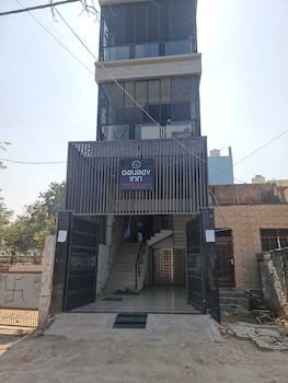 gaurav inn